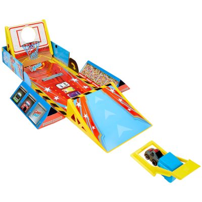 Crazy Fast™ 4-in-1 Dunk’n, Stunt’n, Game’n Set™